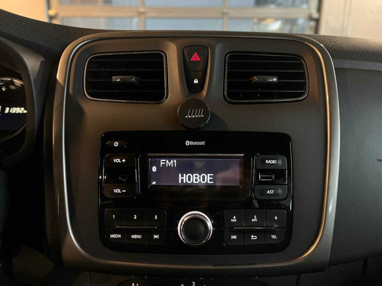 RENAULT SANDERO