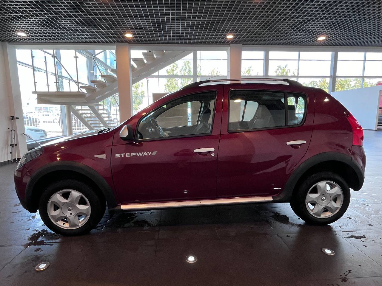 RENAULT SANDERO