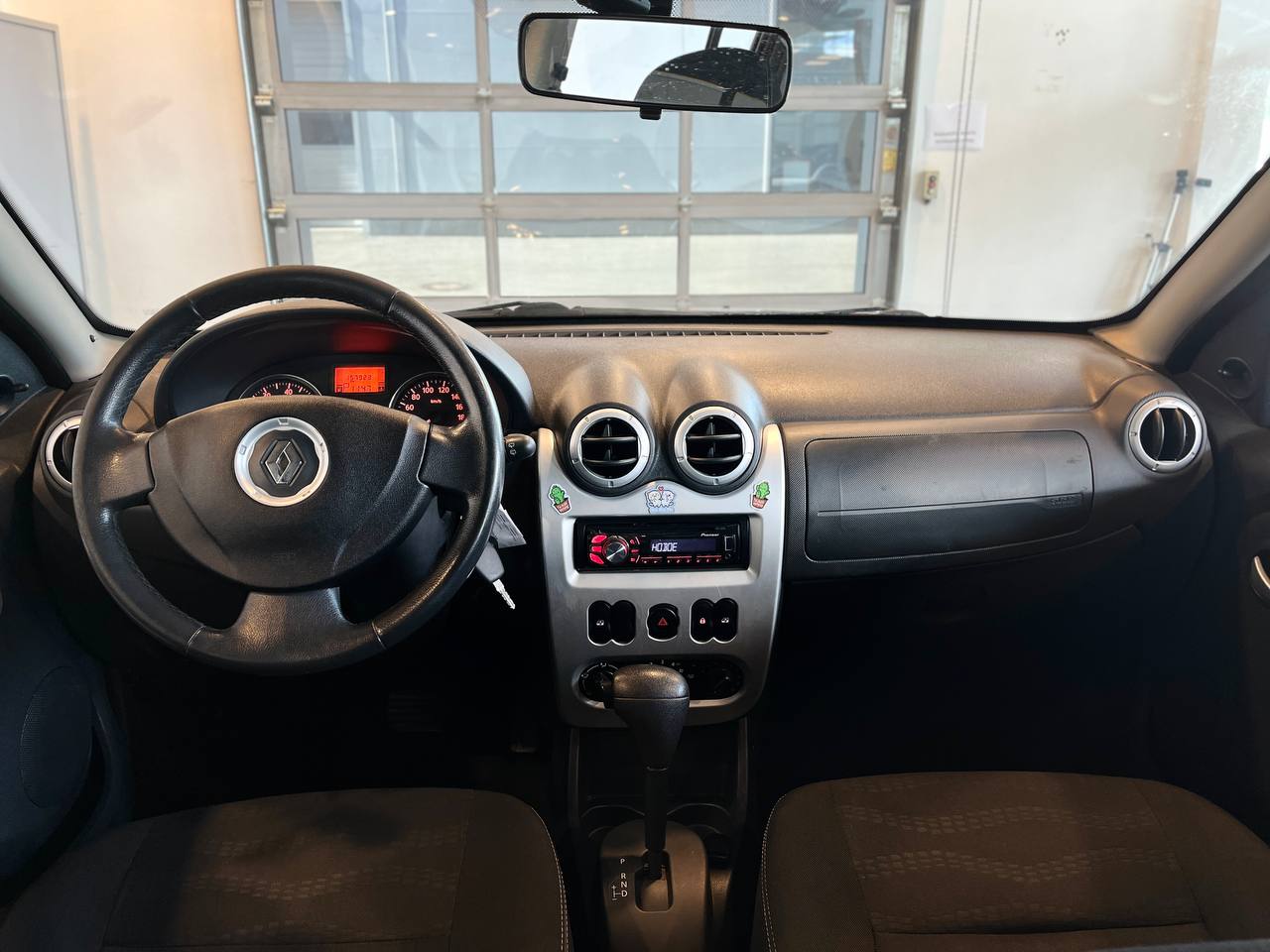 RENAULT SANDERO