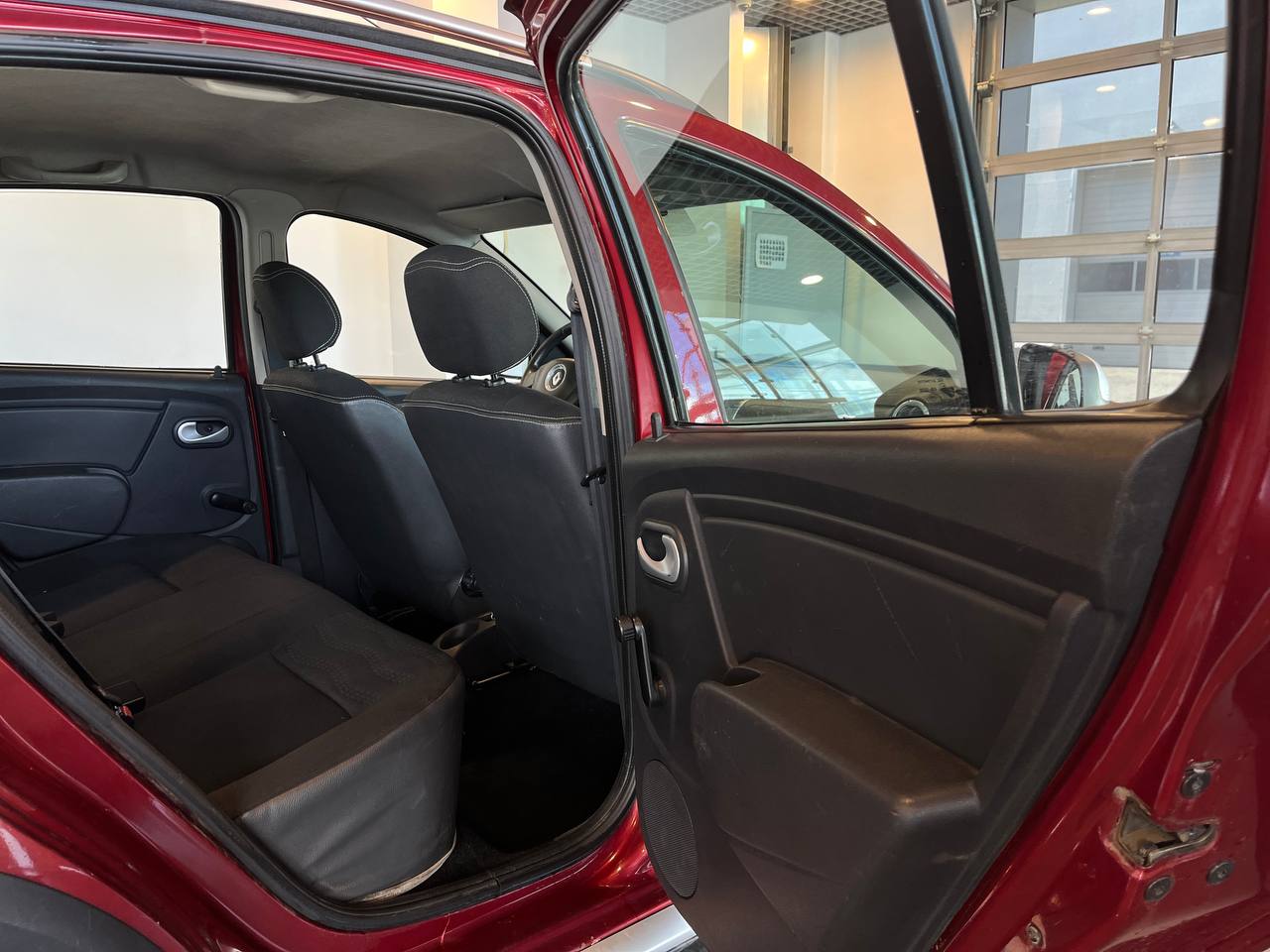 RENAULT SANDERO