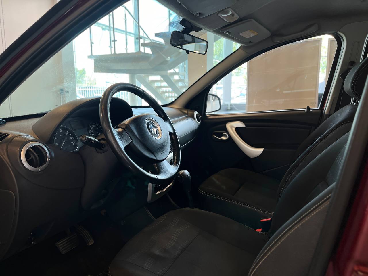 RENAULT SANDERO