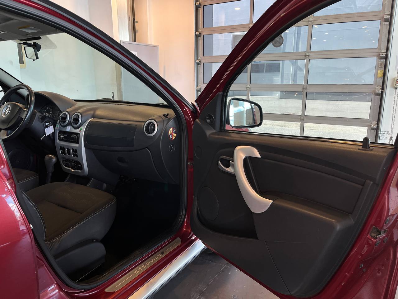RENAULT SANDERO