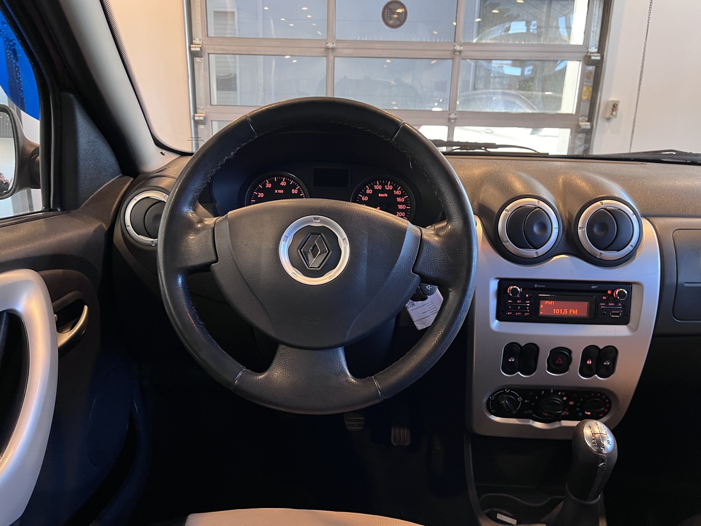 RENAULT SANDERO