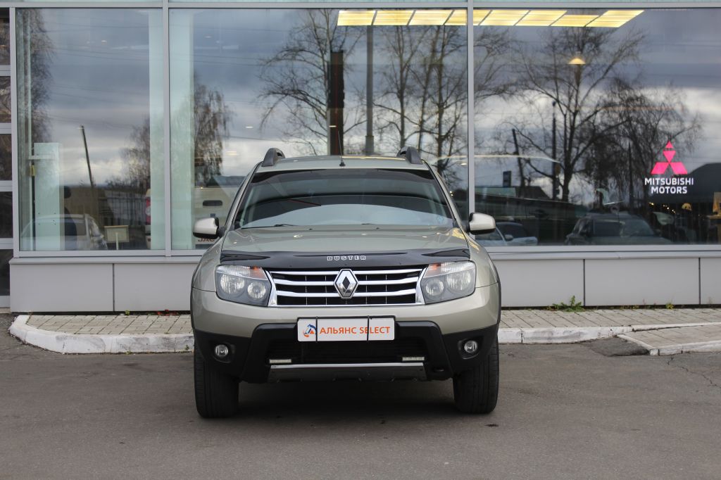 RENAULT DUSTER