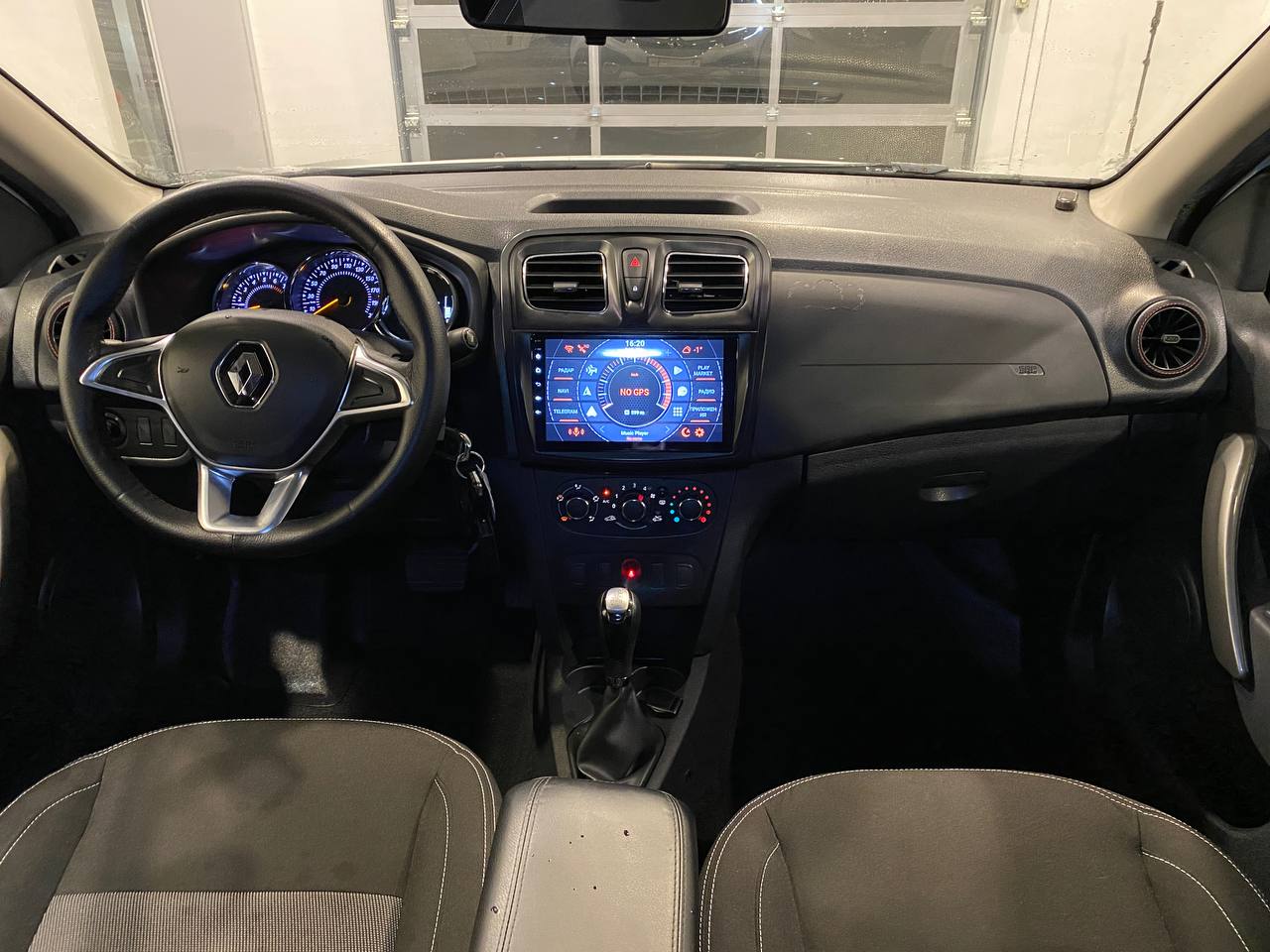 RENAULT SANDERO STEPWAY