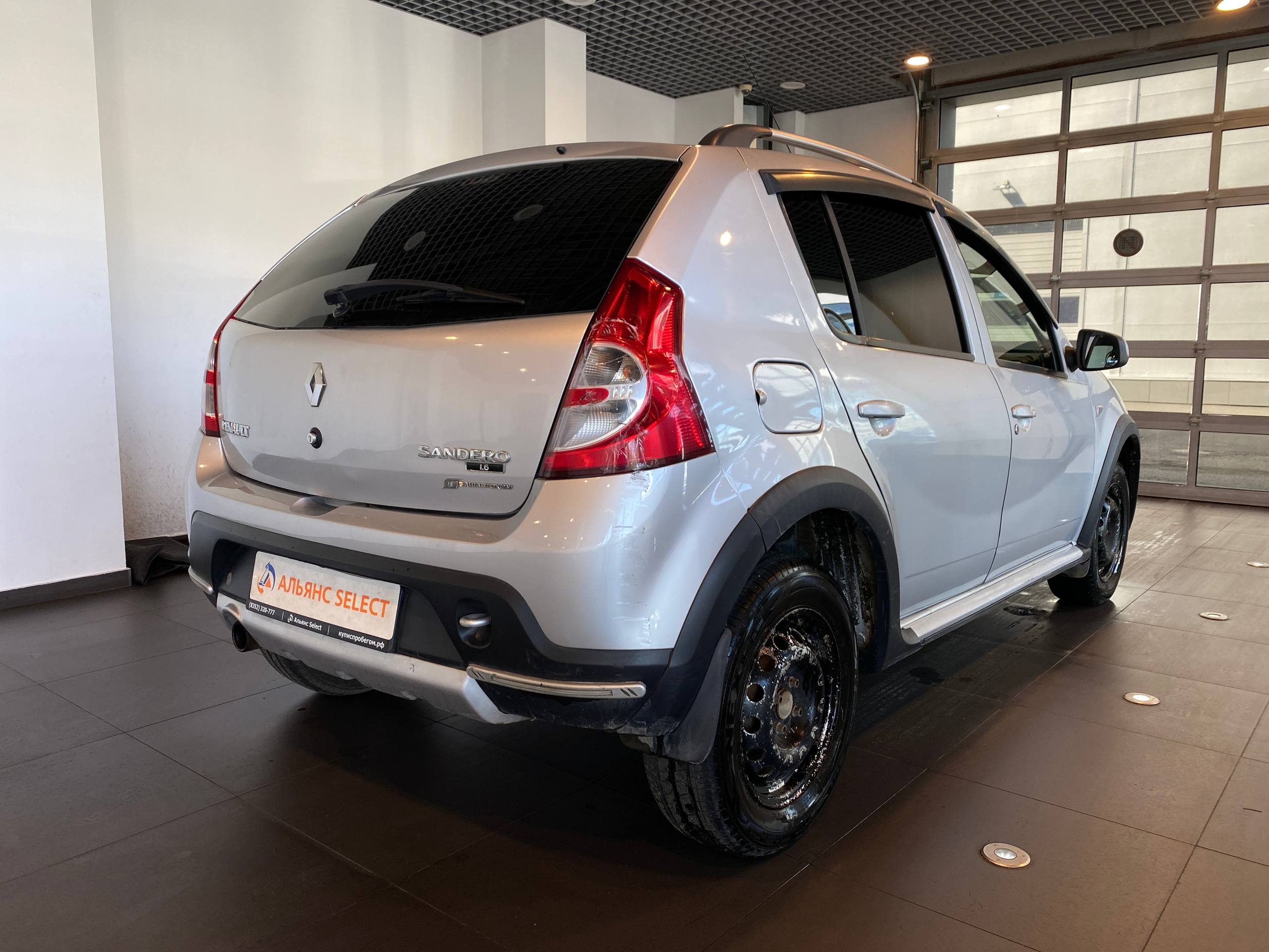 RENAULT SANDERO