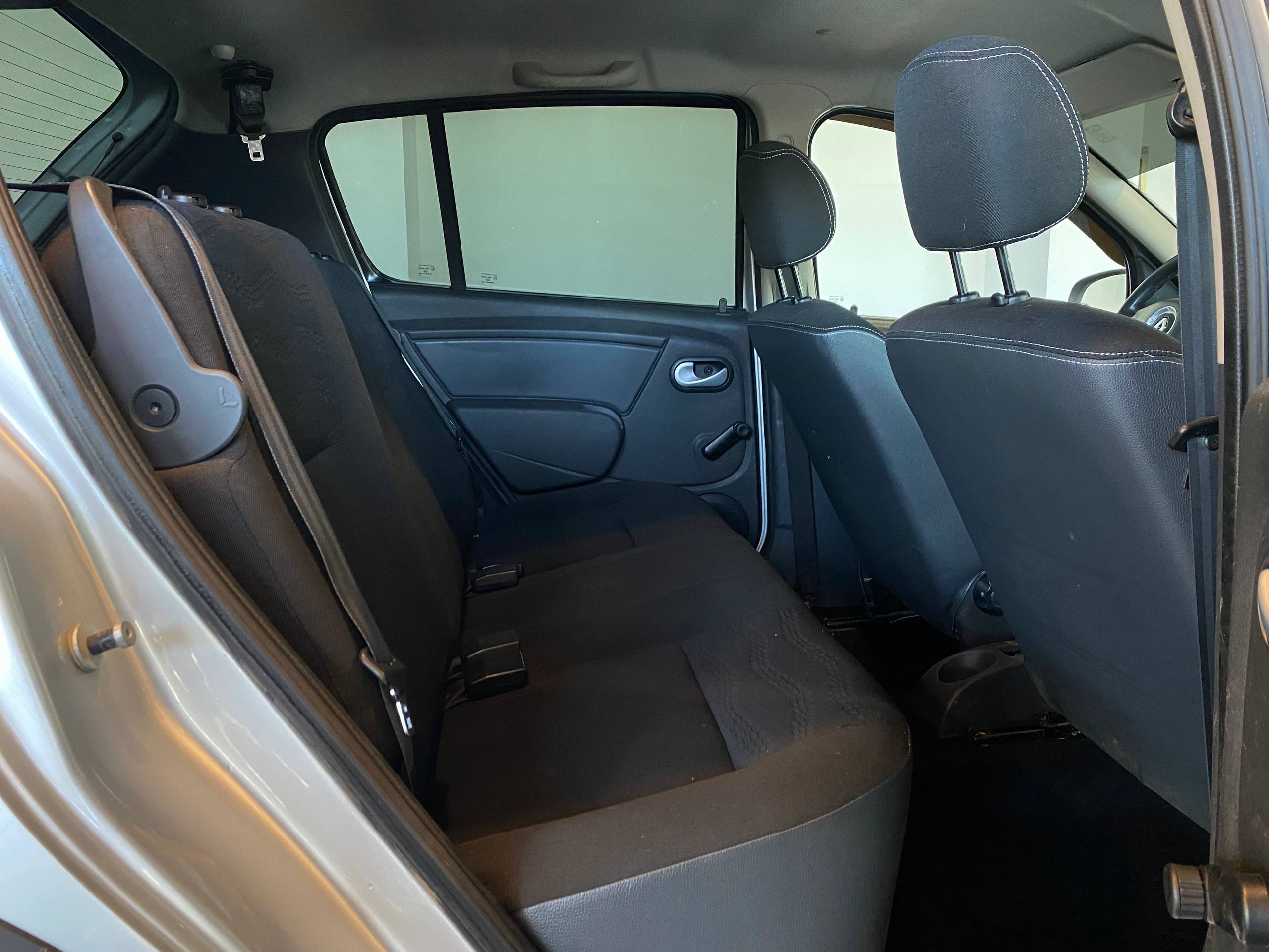 RENAULT SANDERO