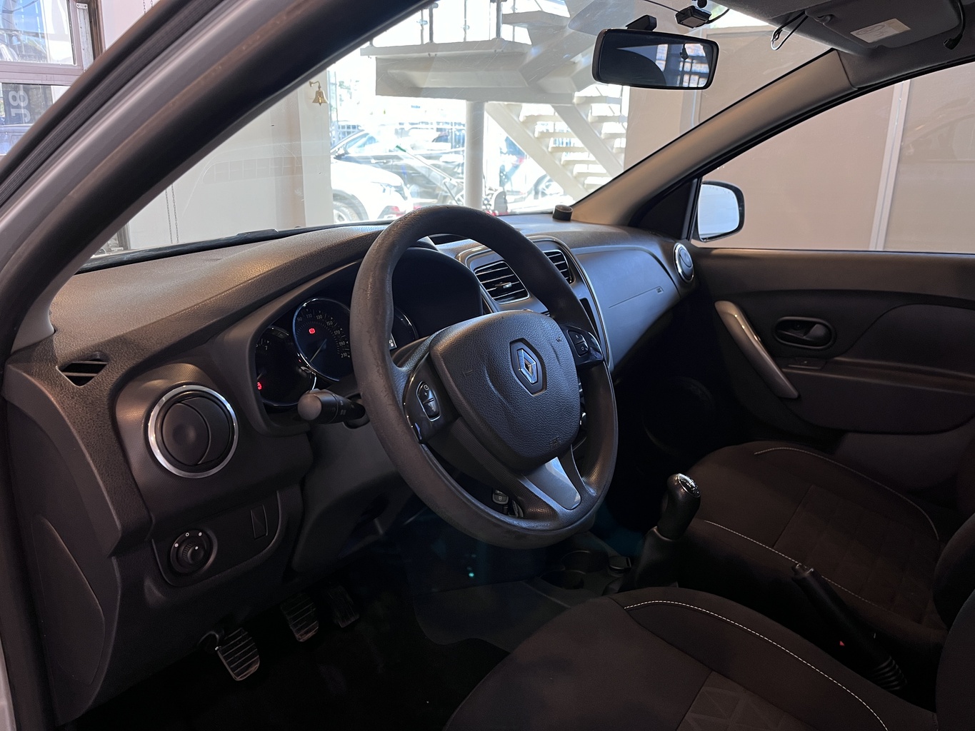 RENAULT SANDERO