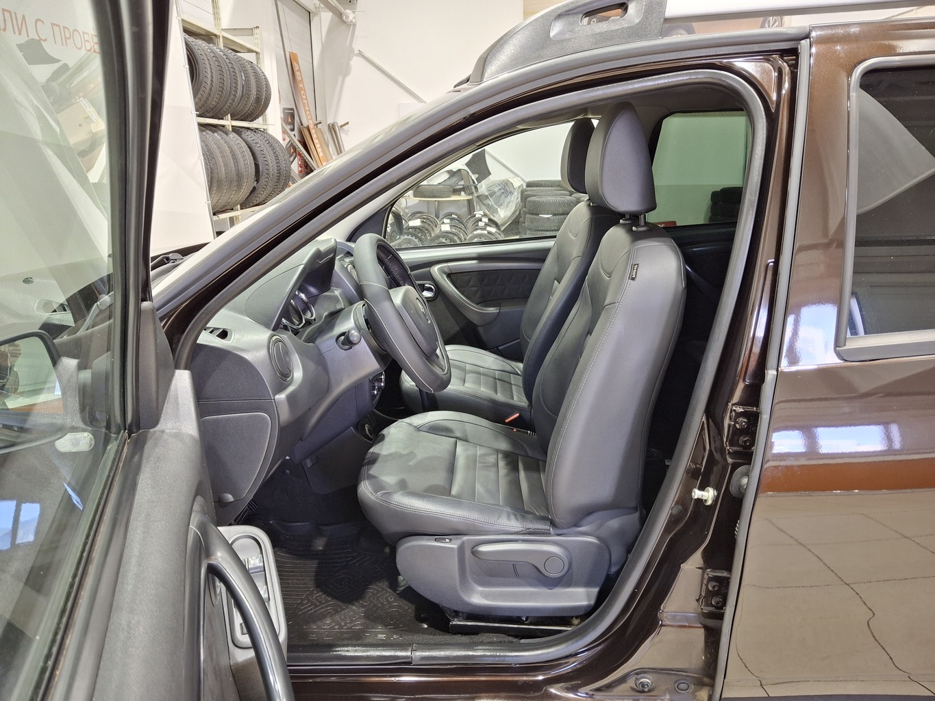 RENAULT DUSTER