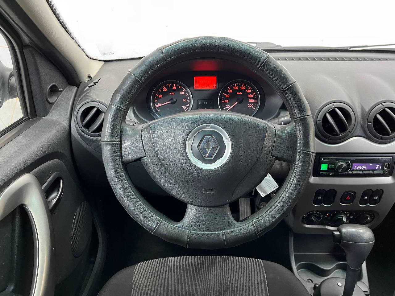 RENAULT LOGAN