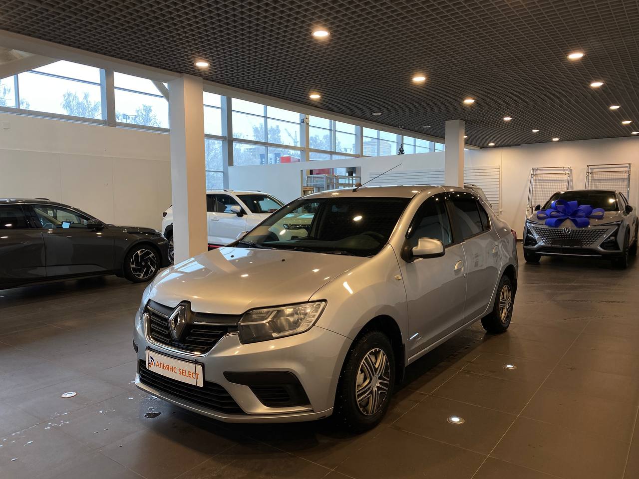 RENAULT LOGAN