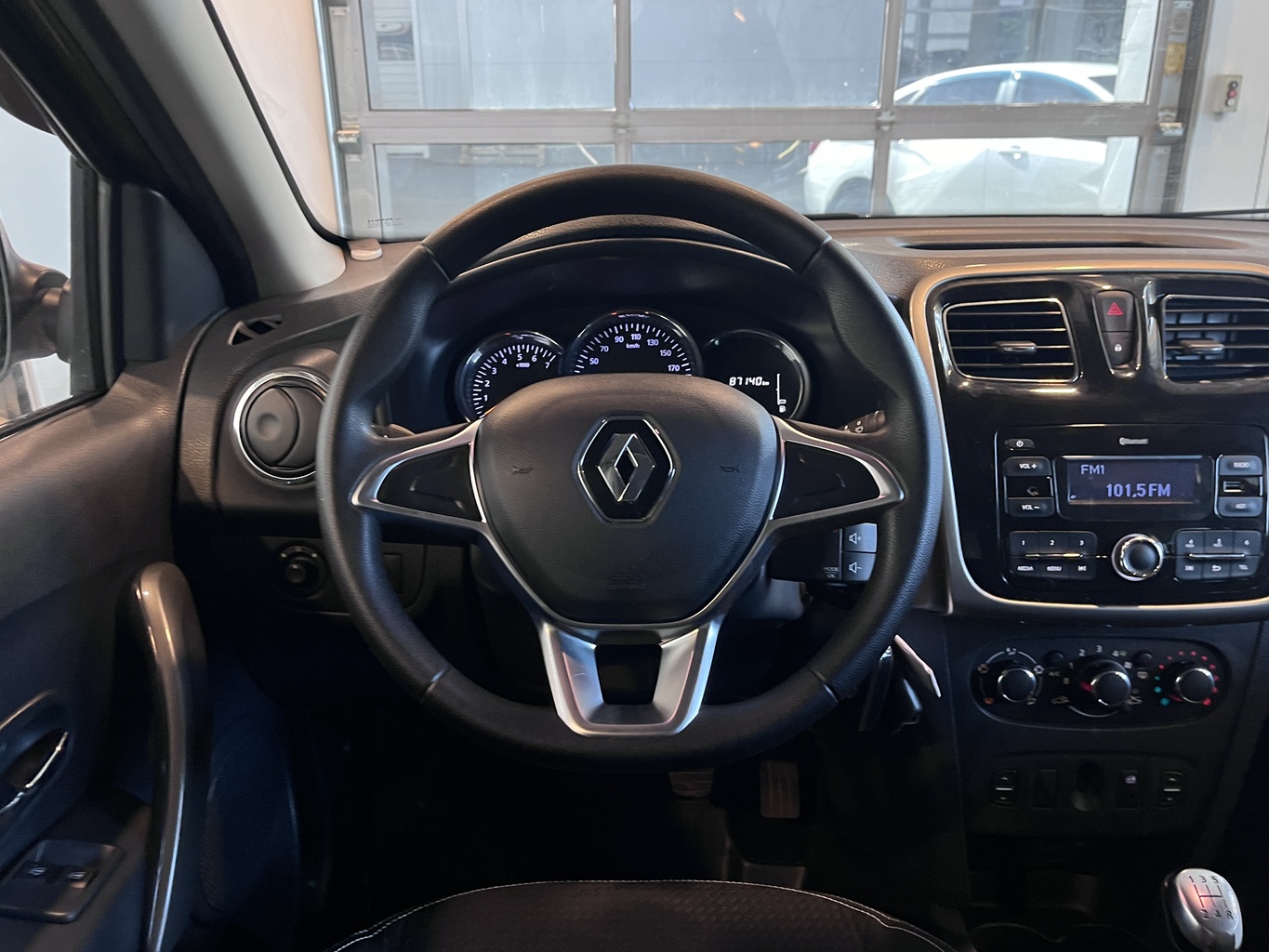 RENAULT LOGAN