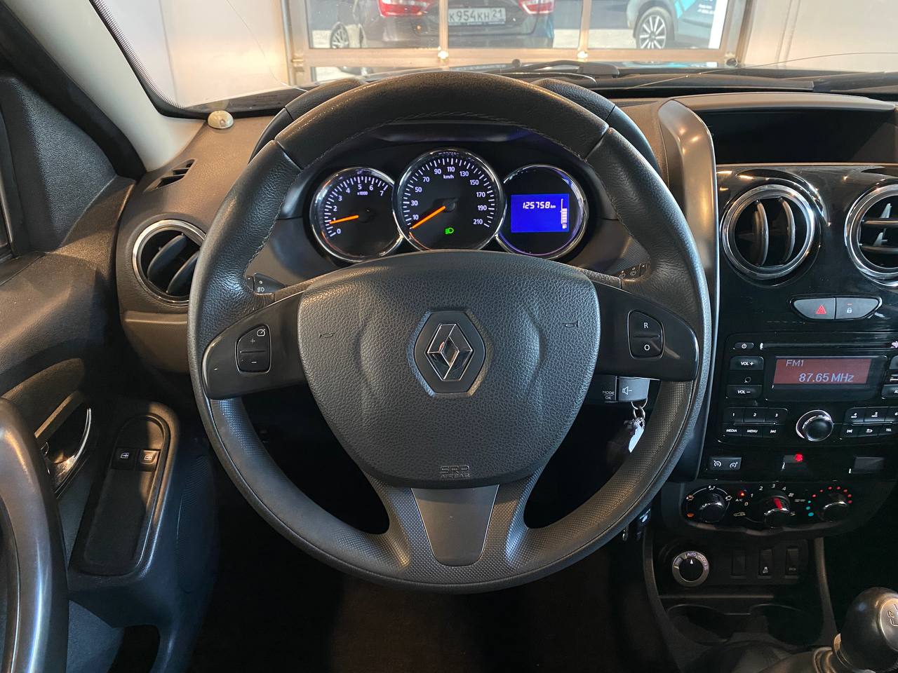 RENAULT DUSTER