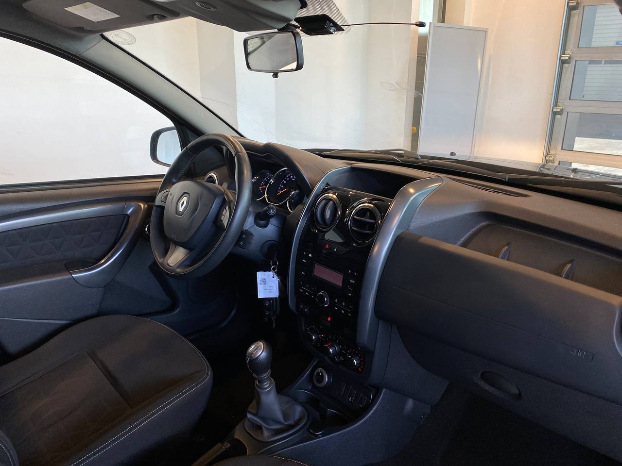 RENAULT DUSTER