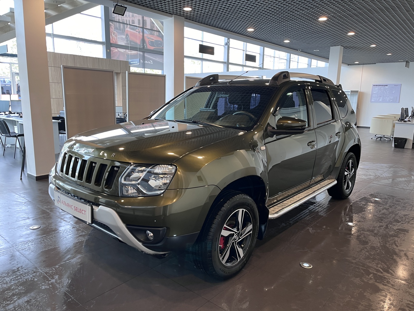 RENAULT DUSTER