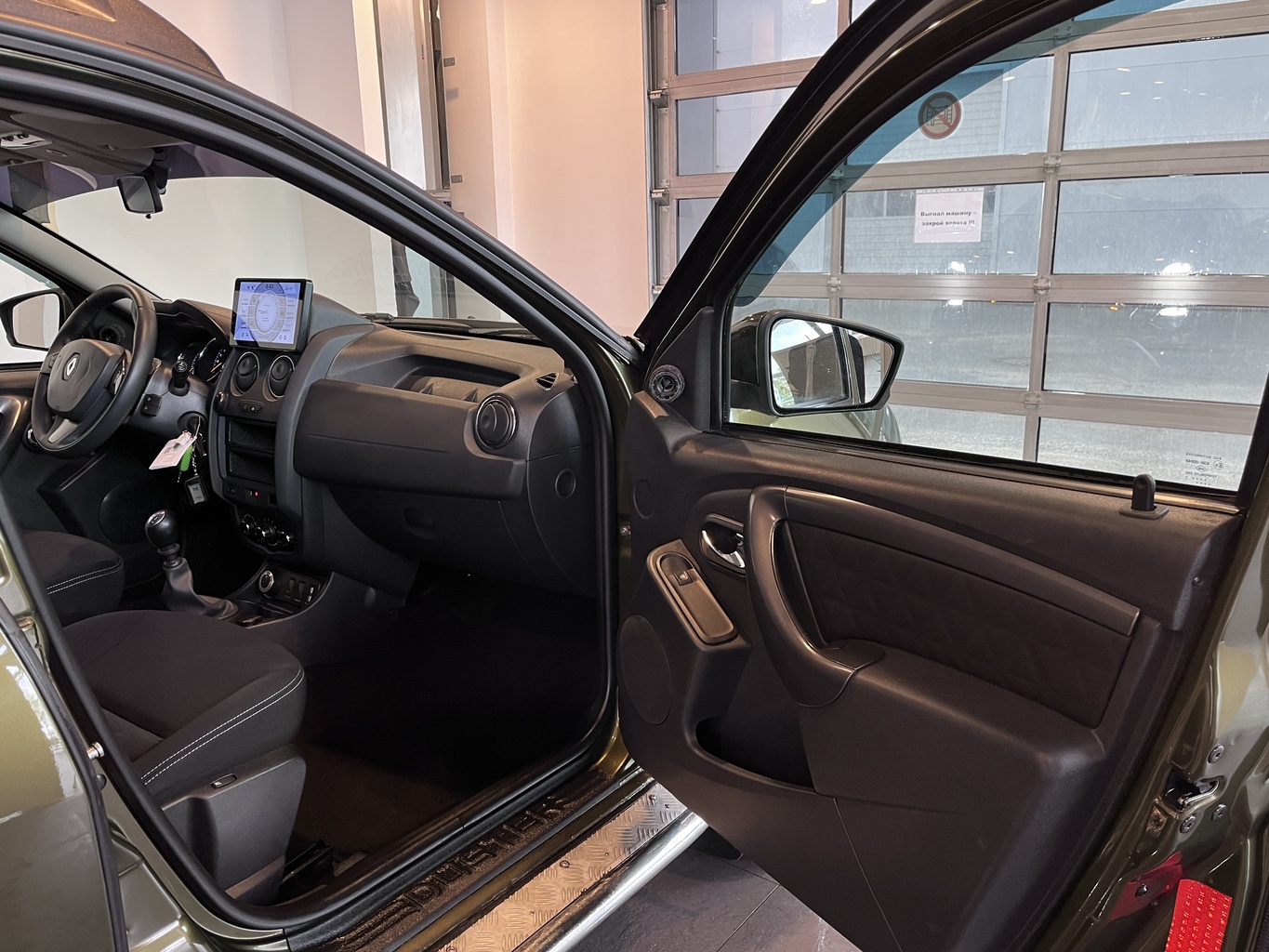 RENAULT DUSTER