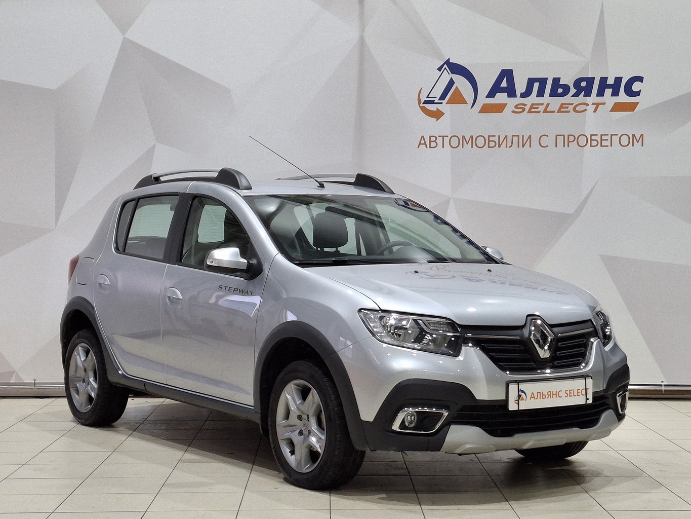 RENAULT SANDERO