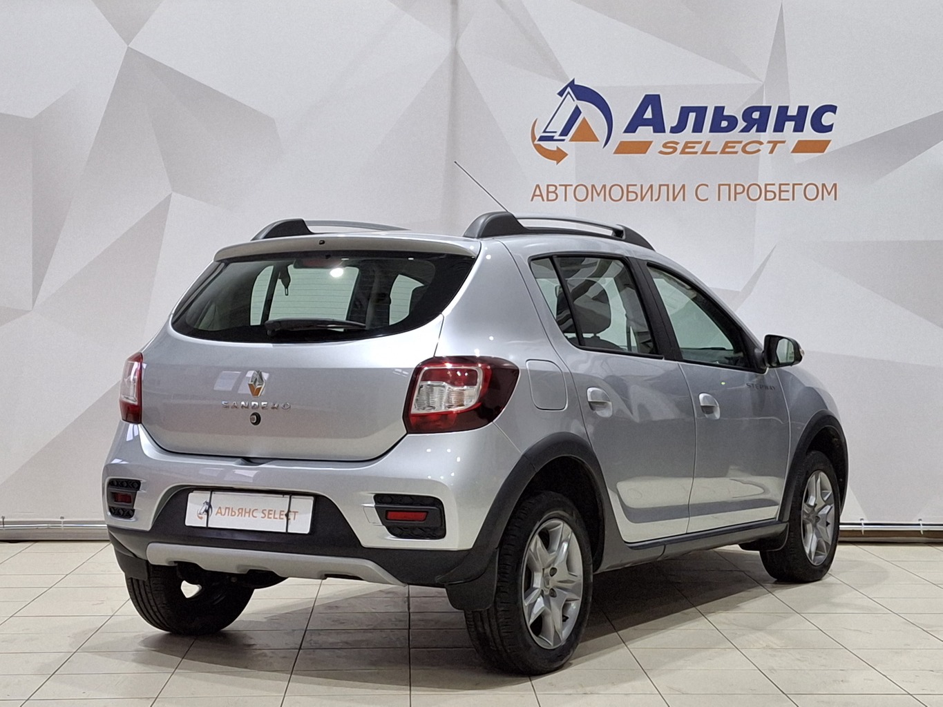 RENAULT SANDERO
