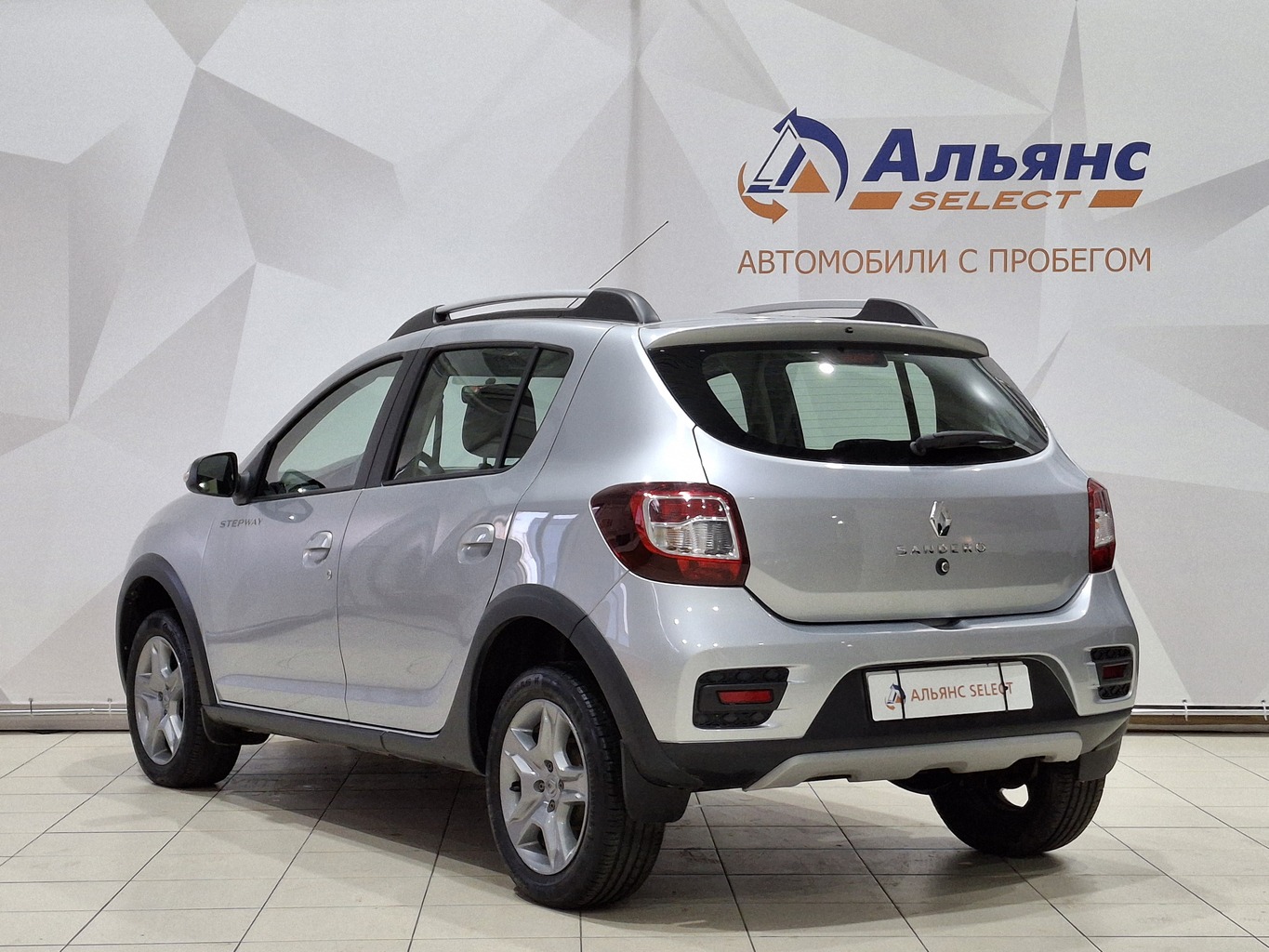 RENAULT SANDERO