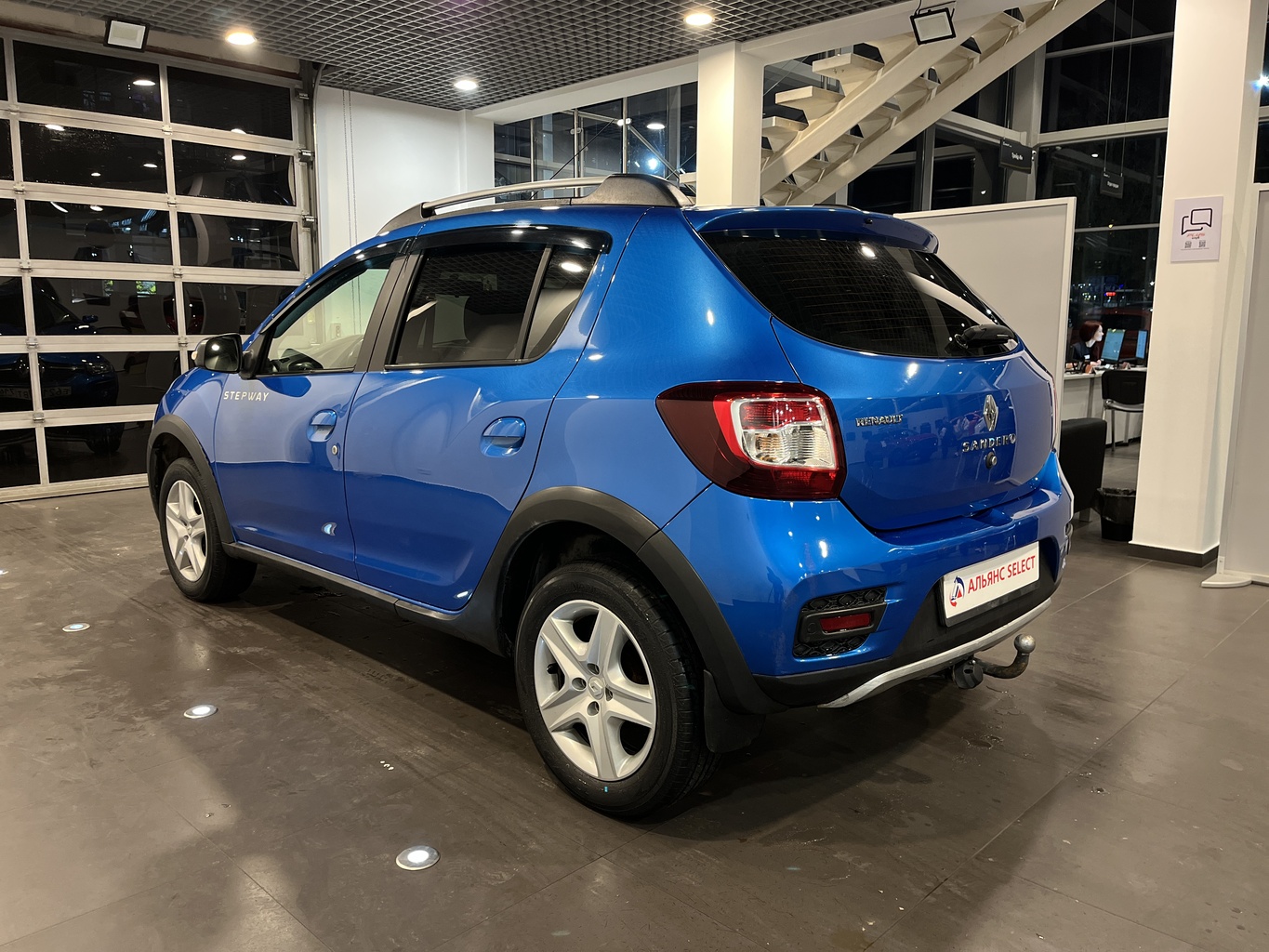 RENAULT SANDERO