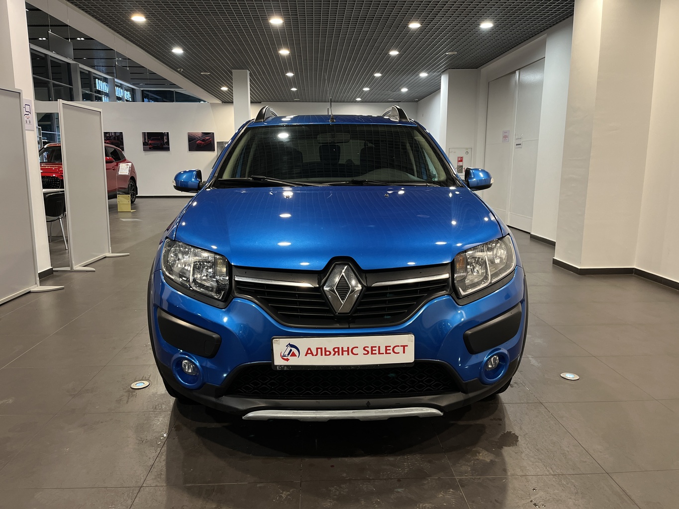 RENAULT SANDERO