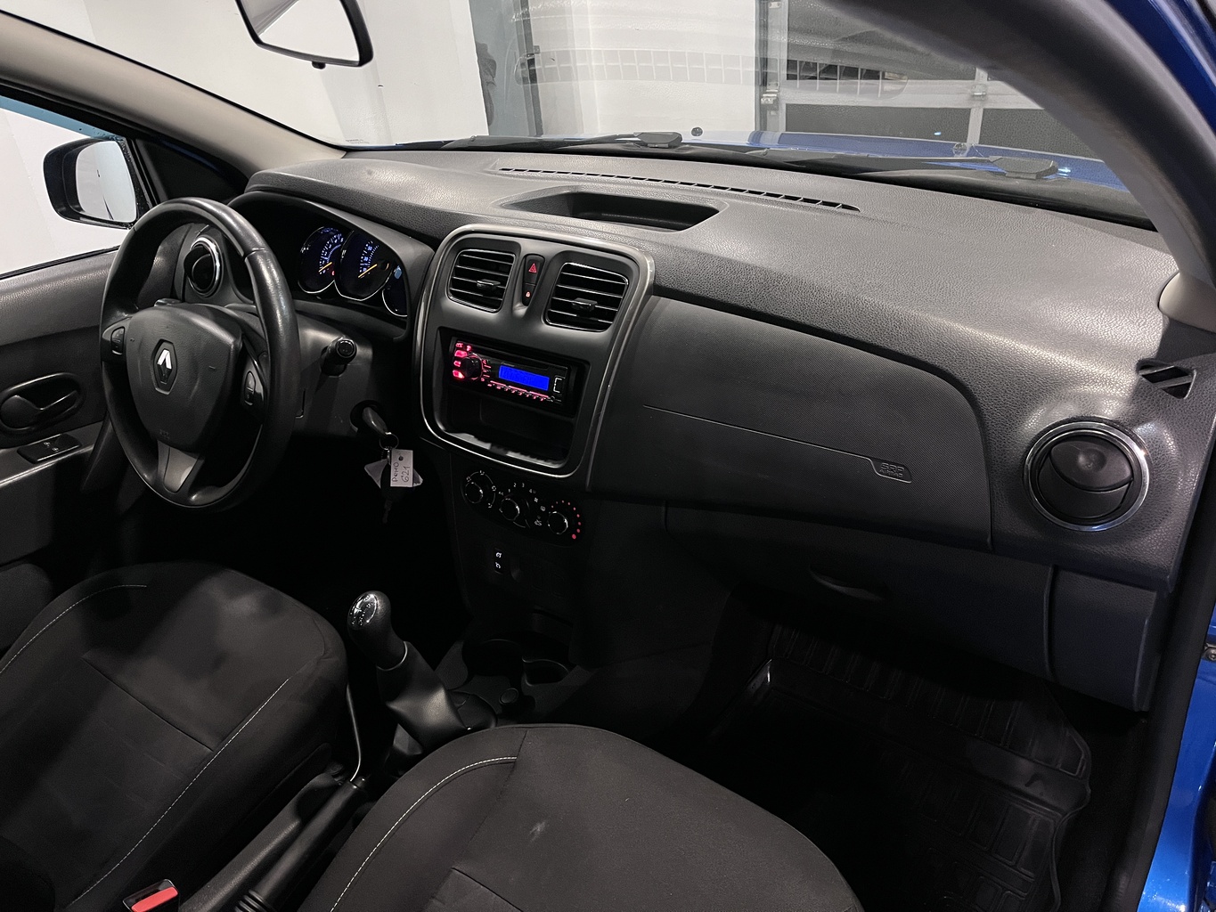 RENAULT SANDERO