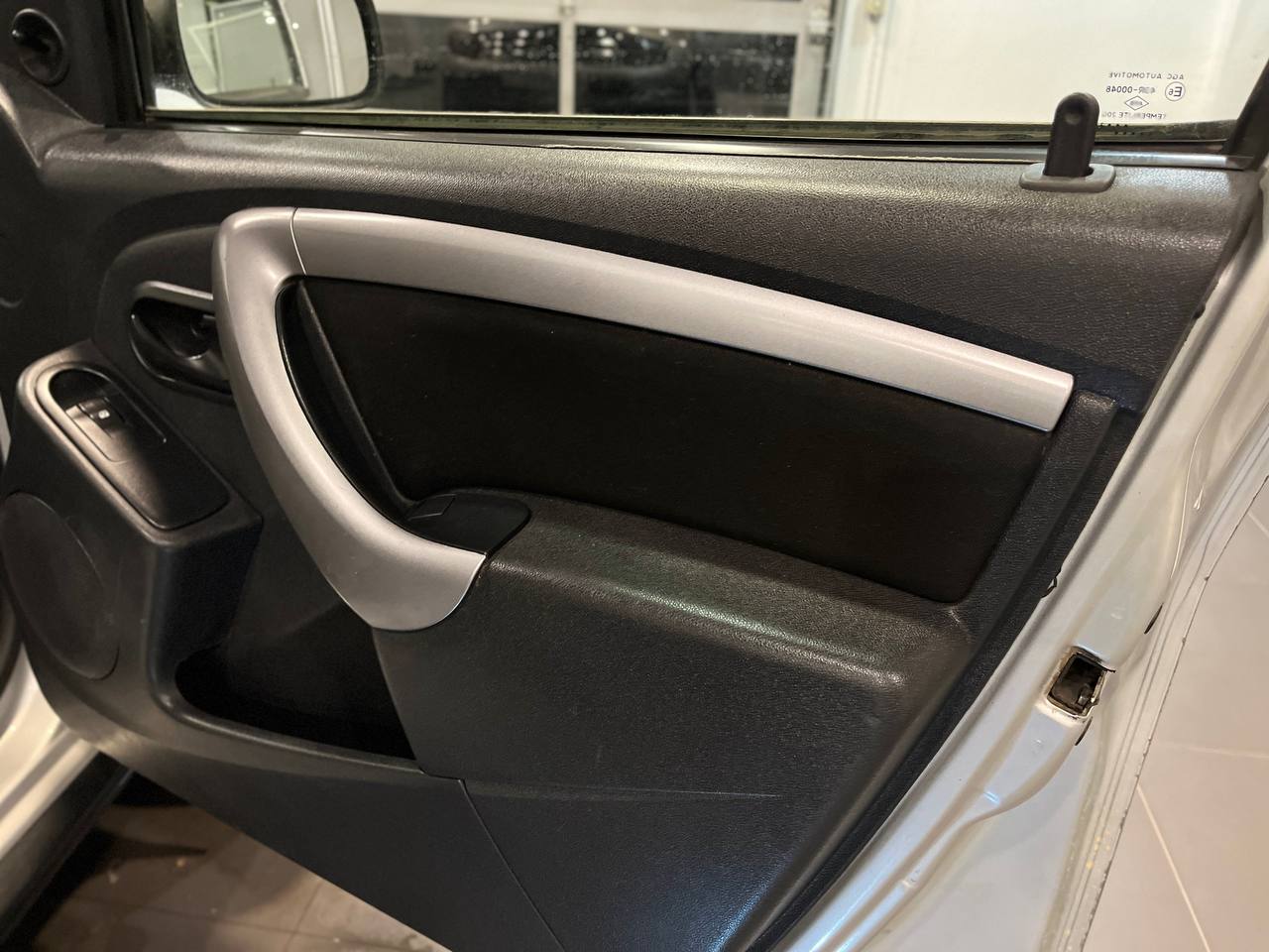 RENAULT DUSTER