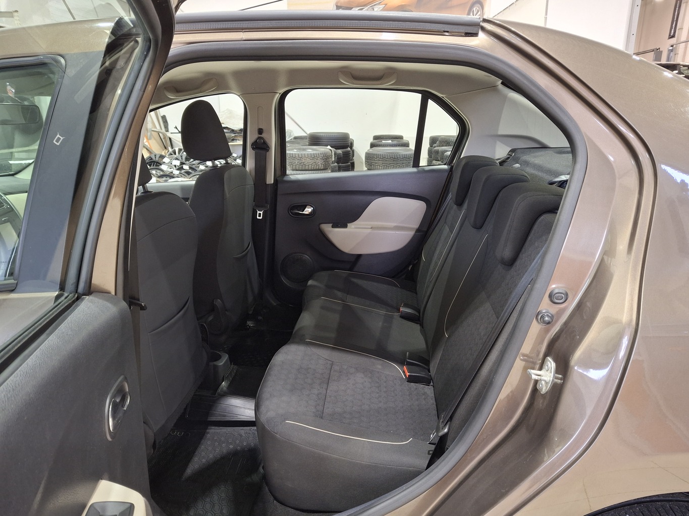 RENAULT LOGAN