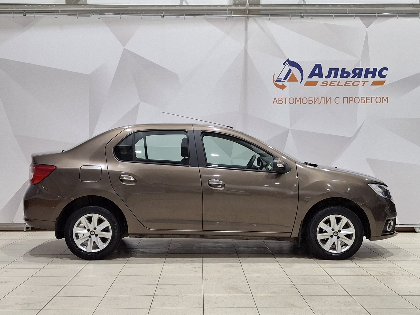 RENAULT LOGAN