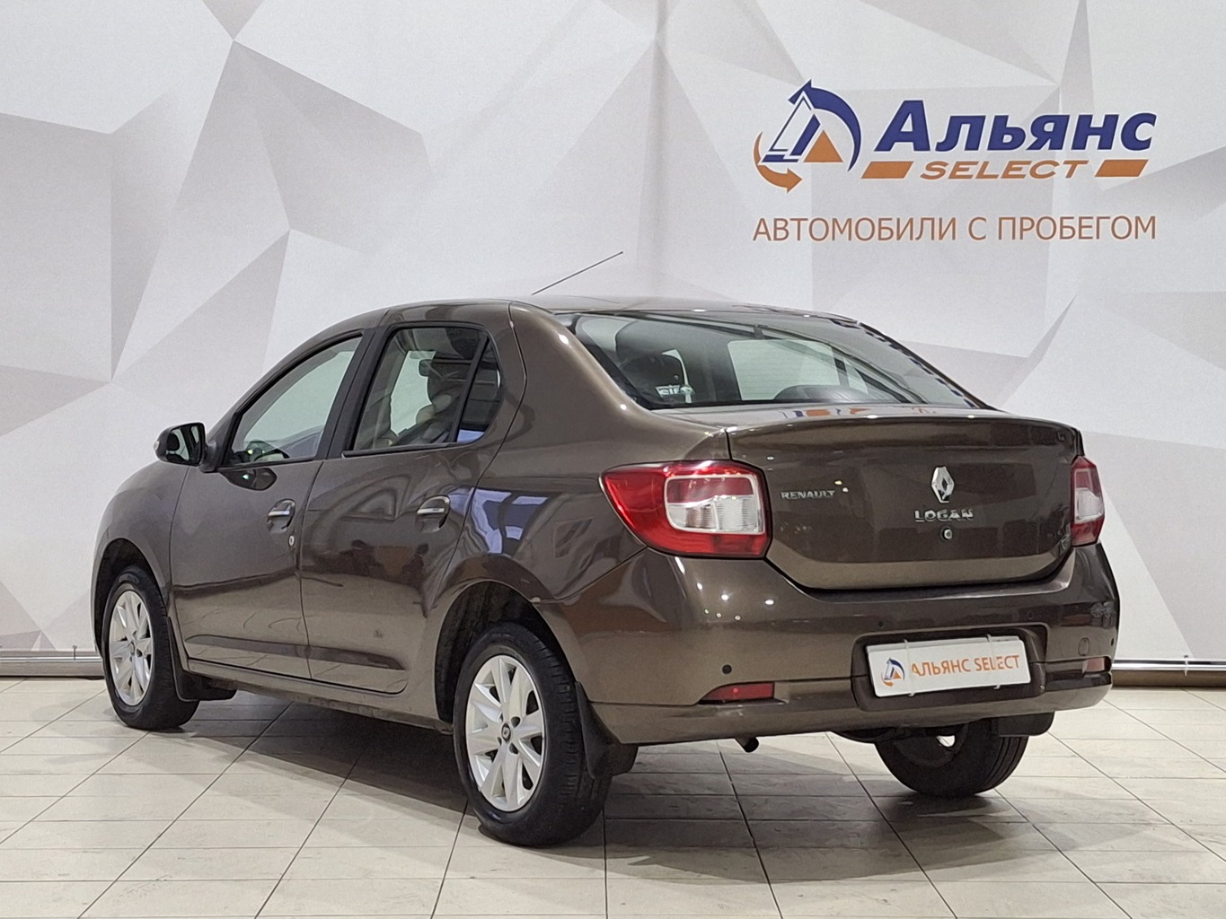 RENAULT LOGAN