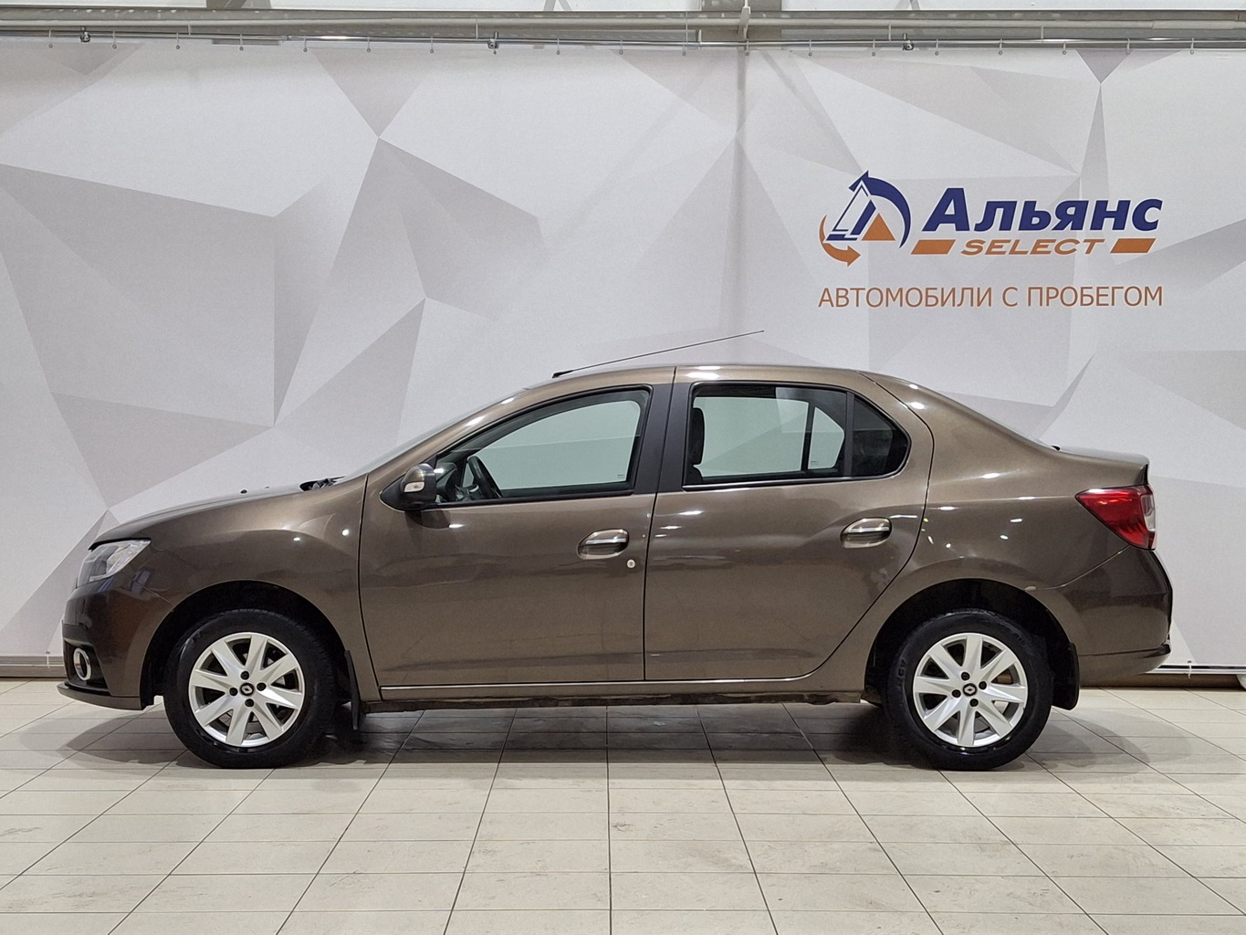 RENAULT LOGAN