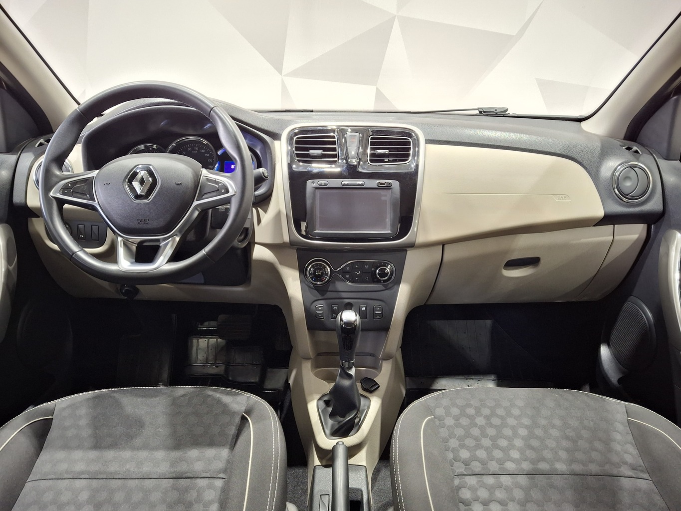 RENAULT LOGAN