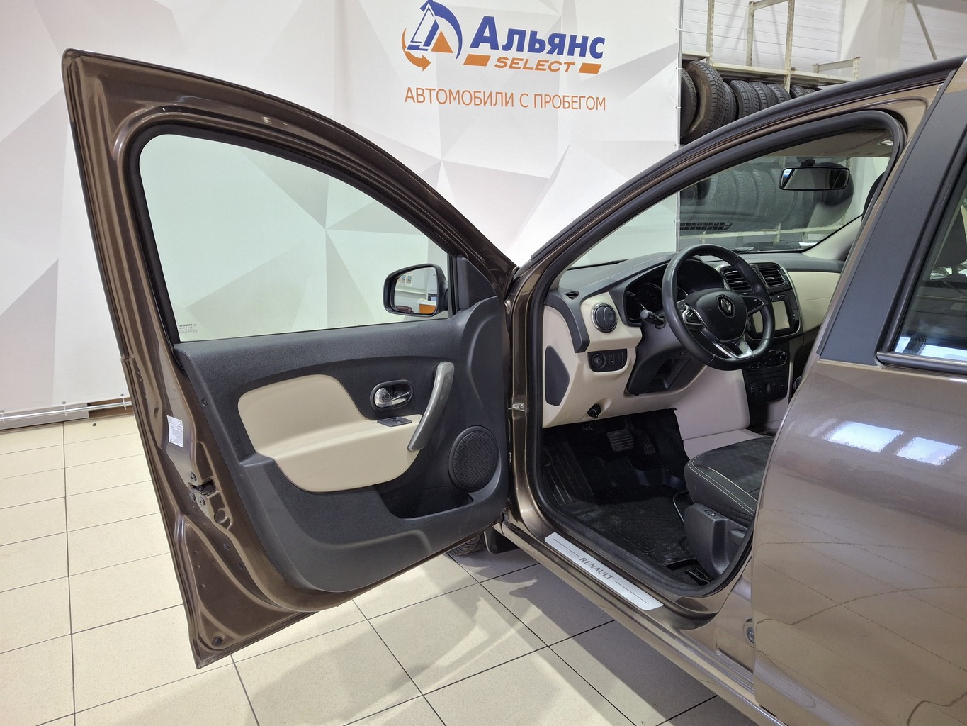 RENAULT LOGAN