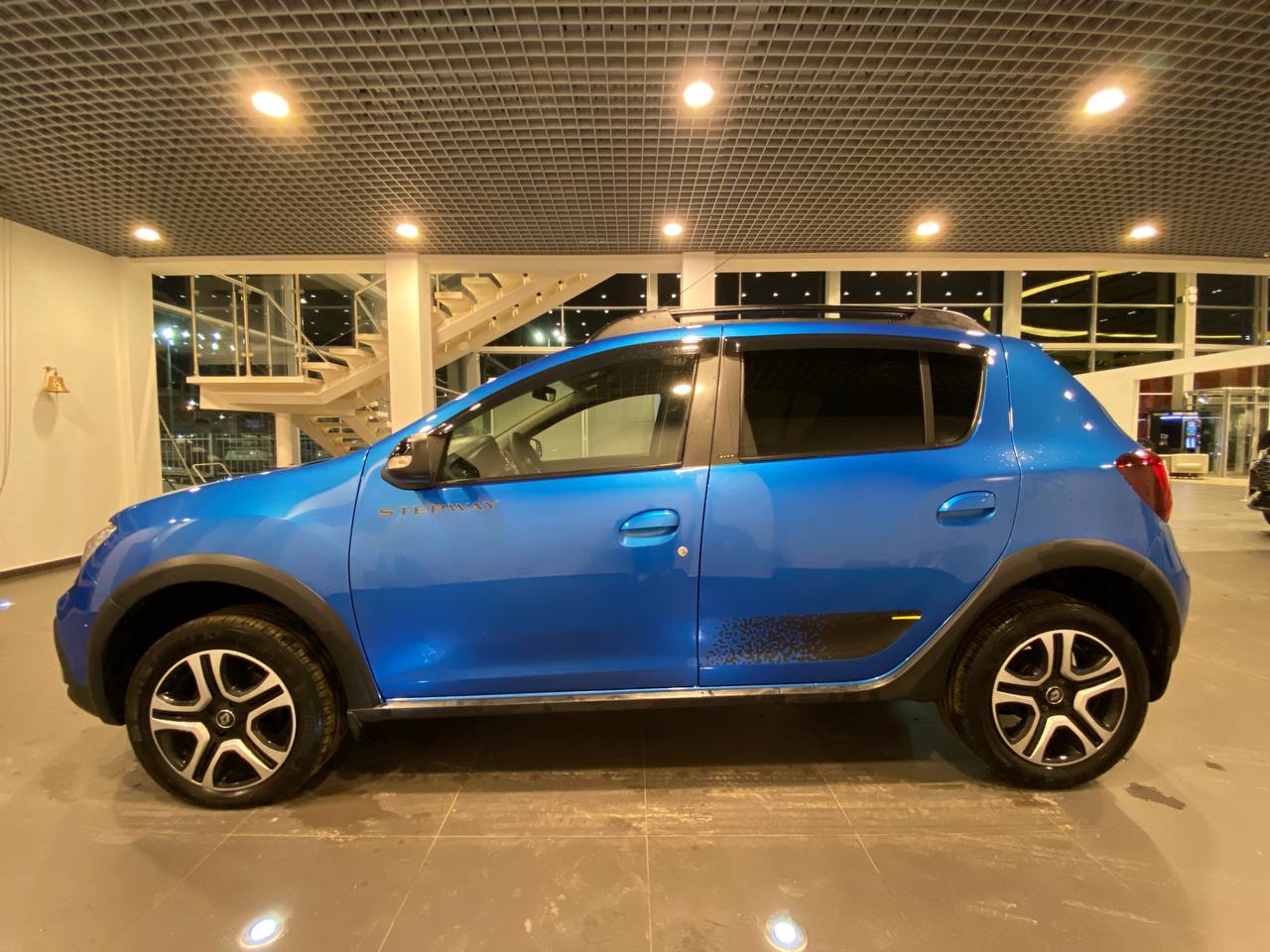 RENAULT SANDERO STEPWAY