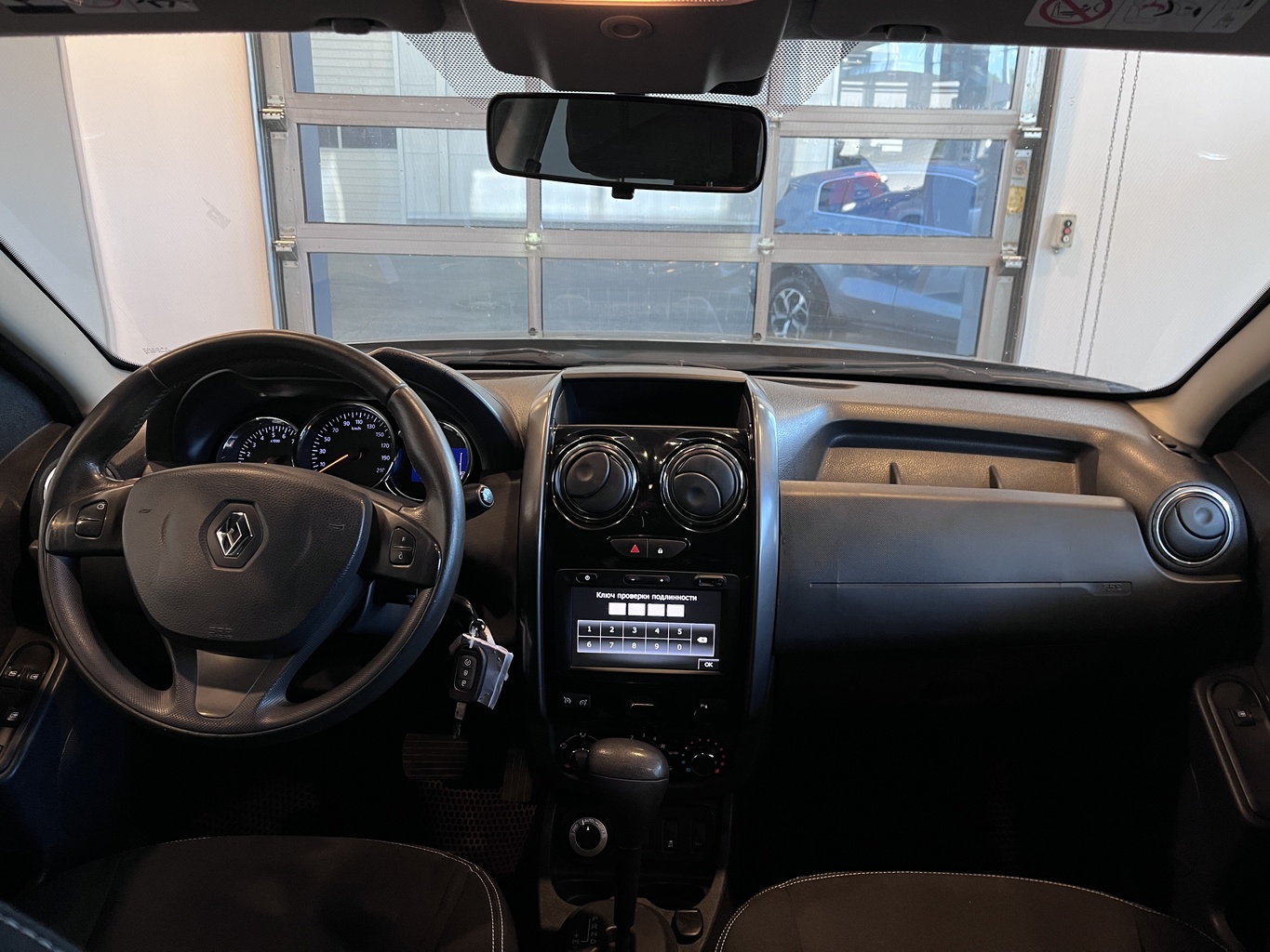 RENAULT DUSTER