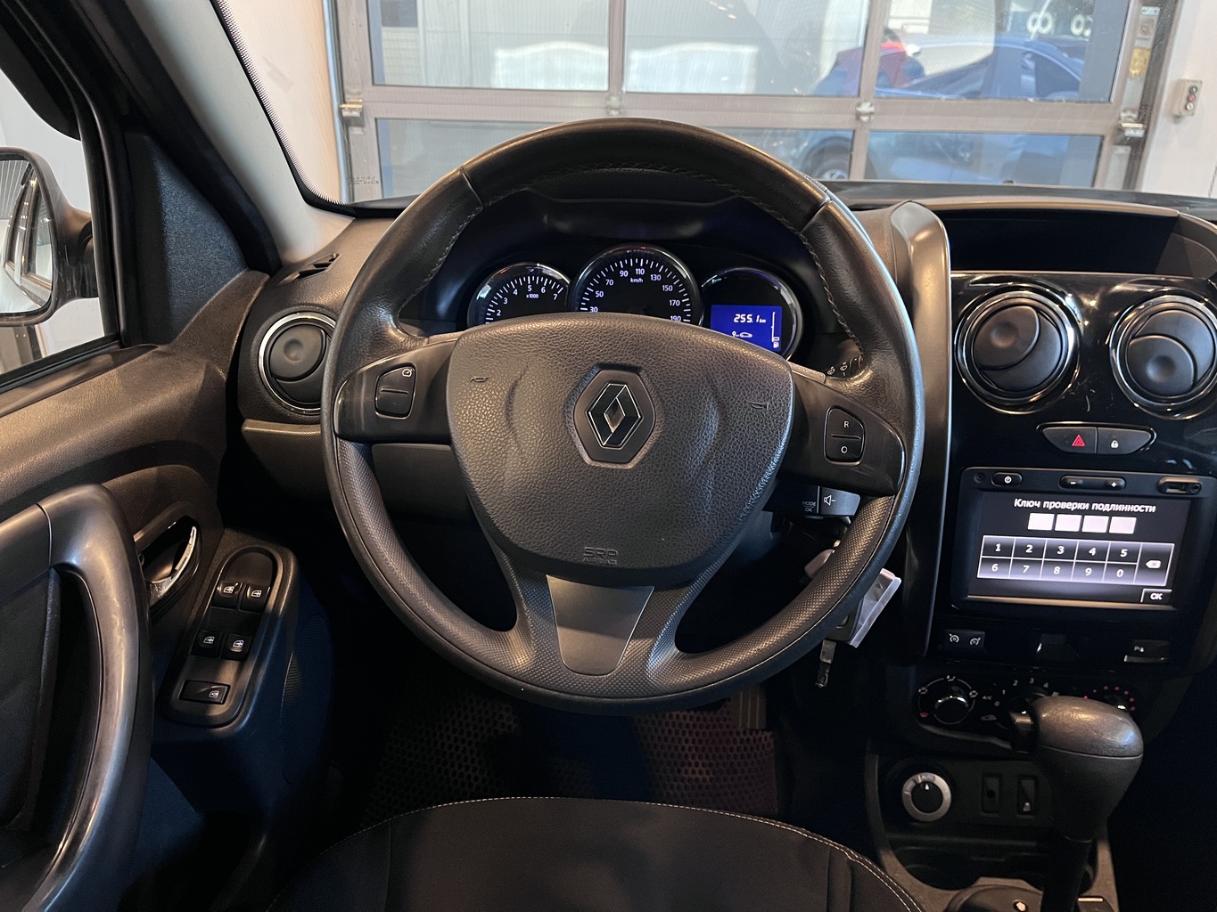 RENAULT DUSTER