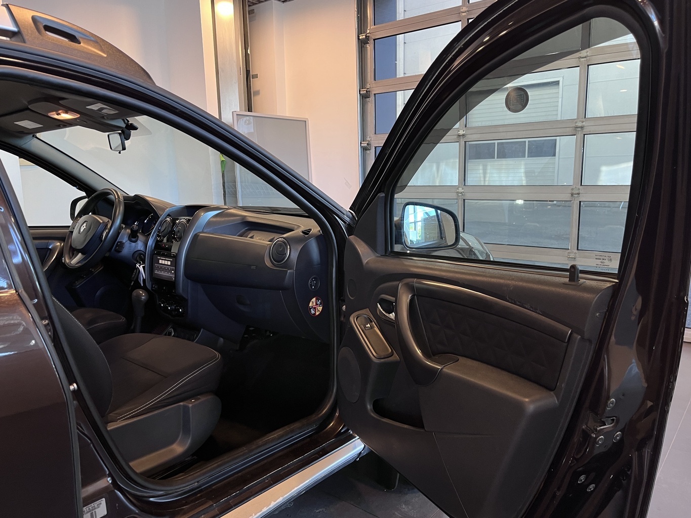 RENAULT DUSTER