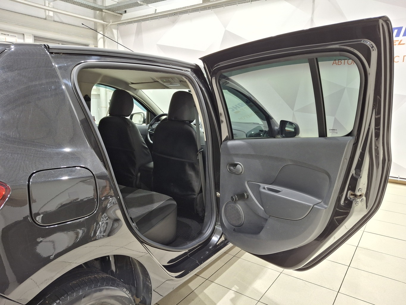 RENAULT SANDERO