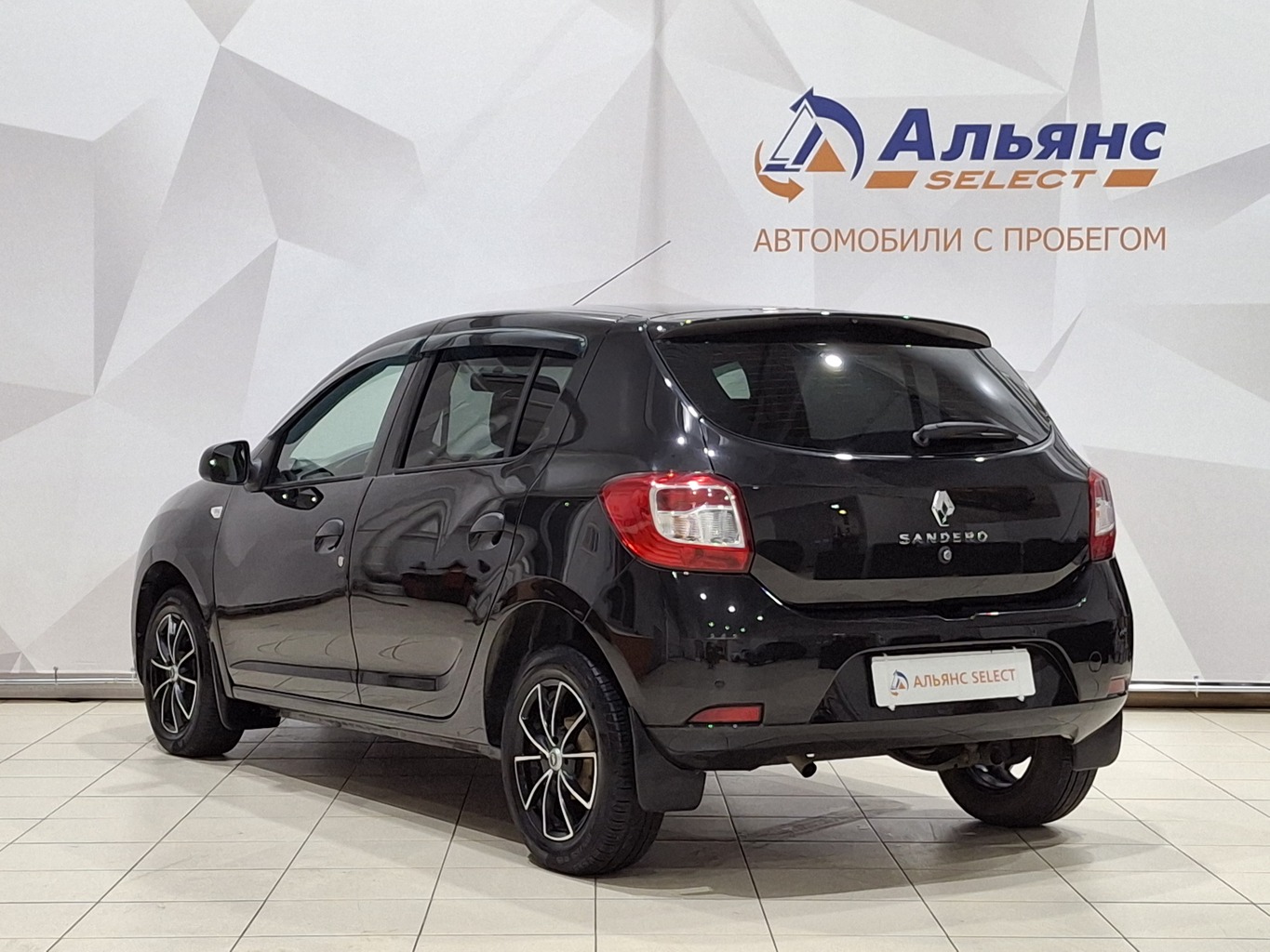 RENAULT SANDERO