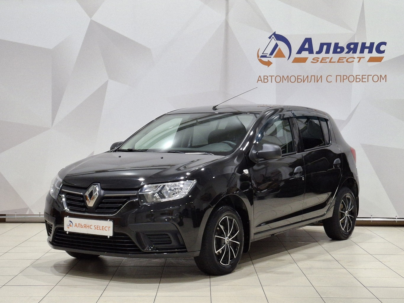 RENAULT SANDERO