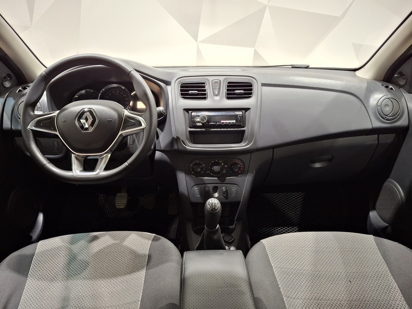 RENAULT SANDERO