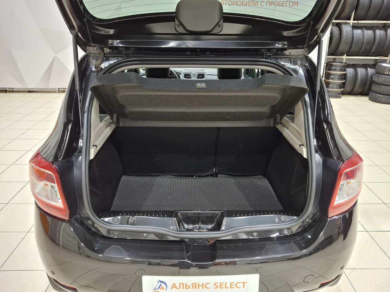 RENAULT SANDERO