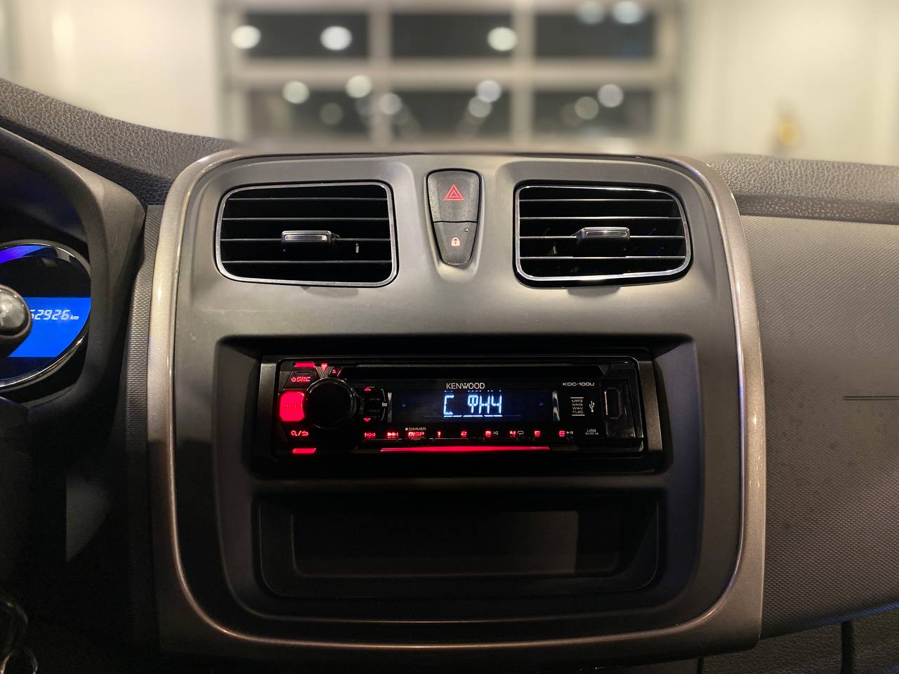 RENAULT SANDERO