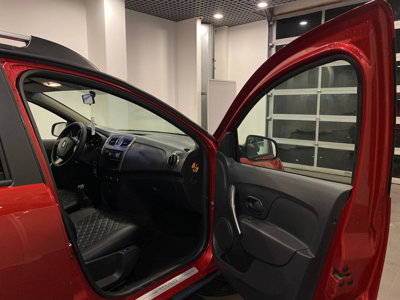 RENAULT SANDERO STEPWAY