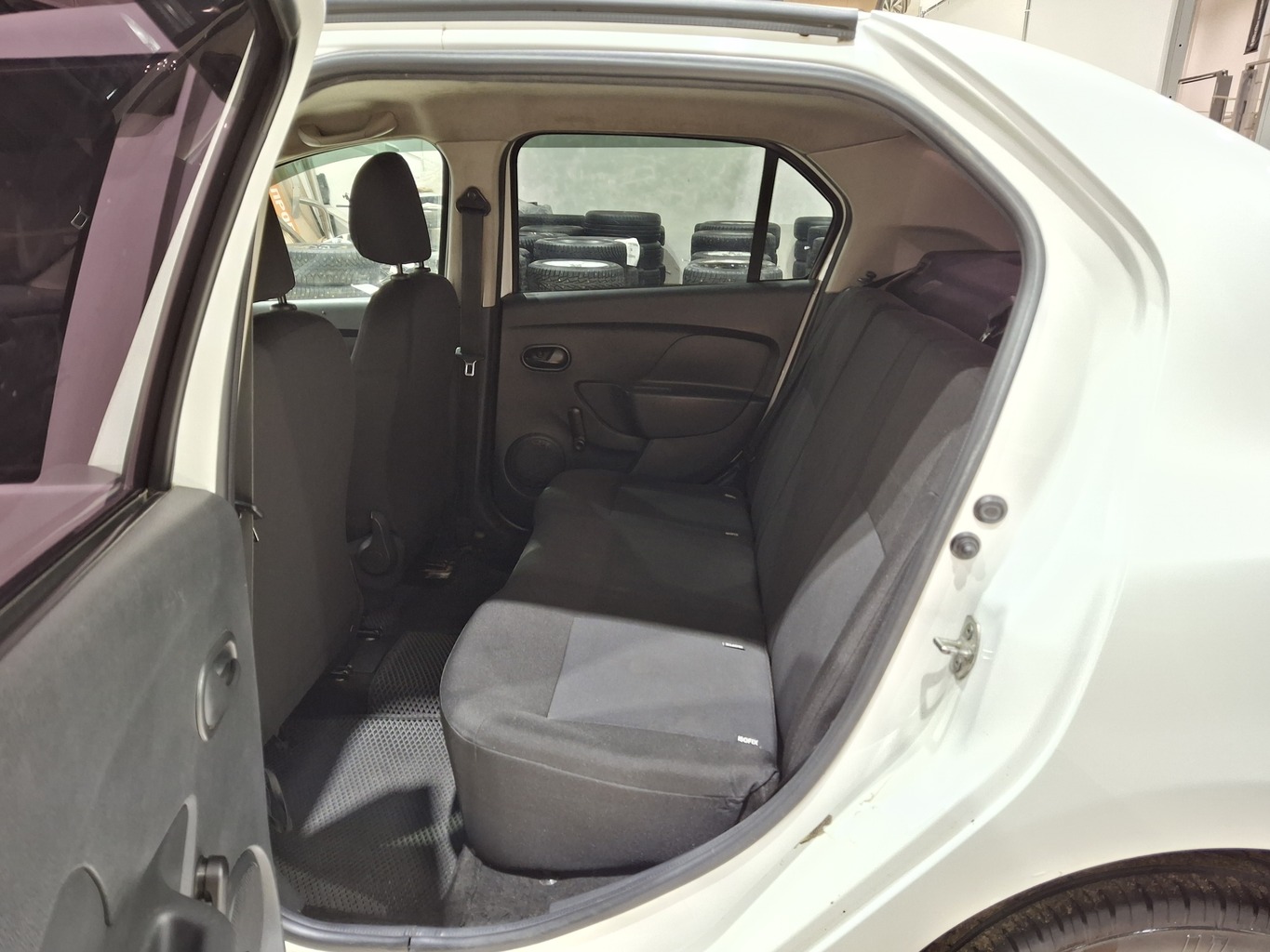 RENAULT LOGAN