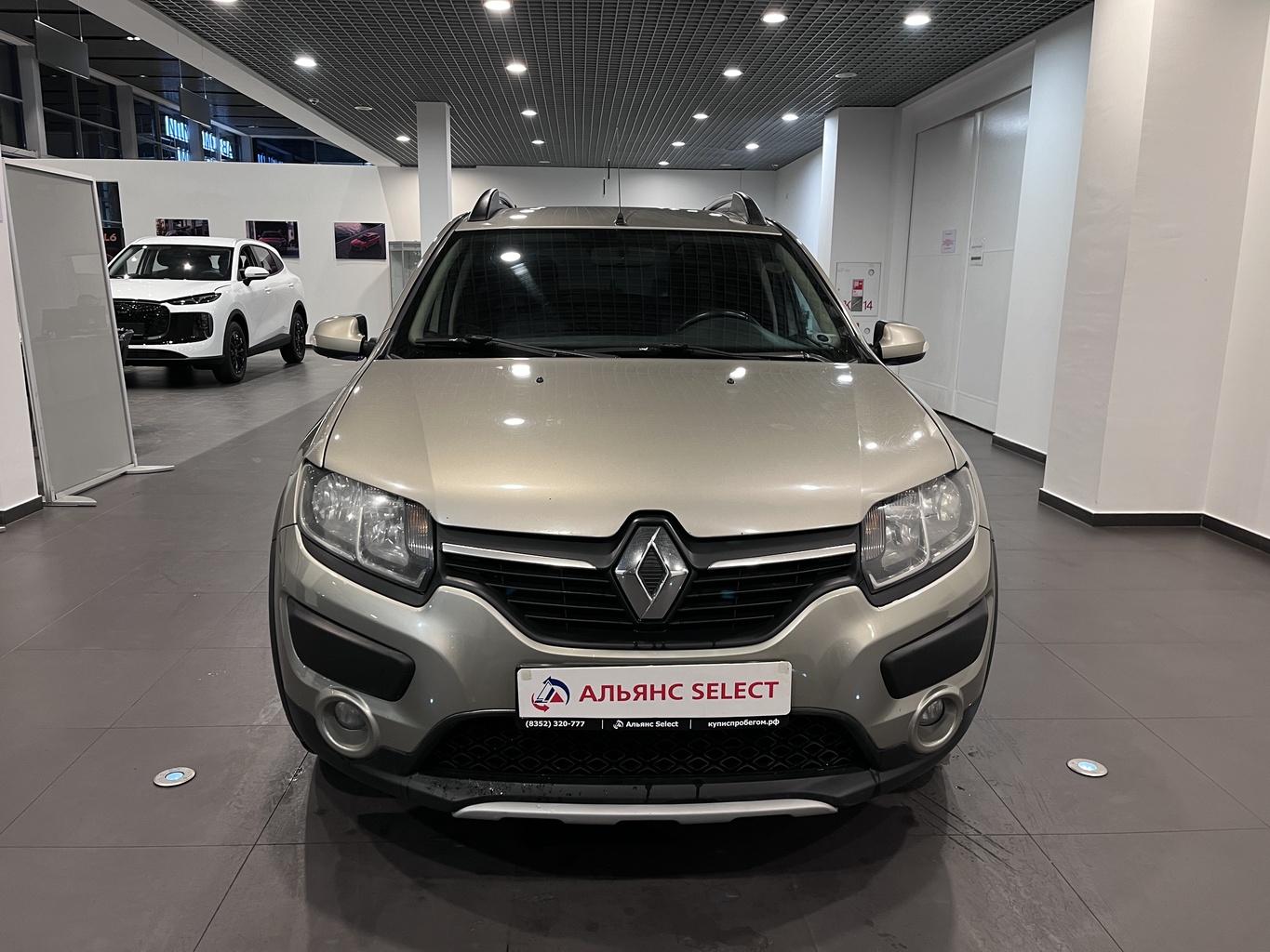 RENAULT SANDERO