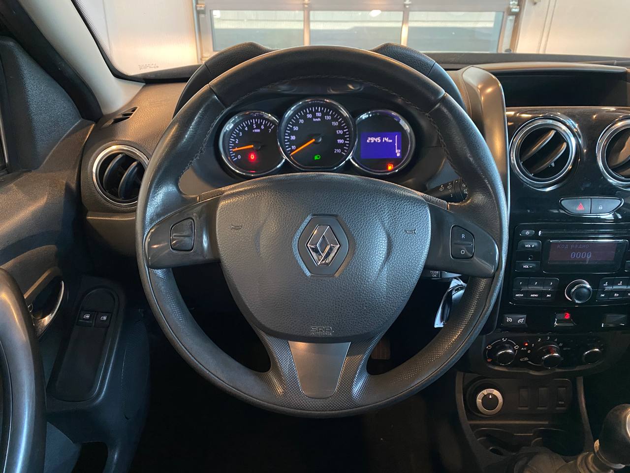 RENAULT DUSTER