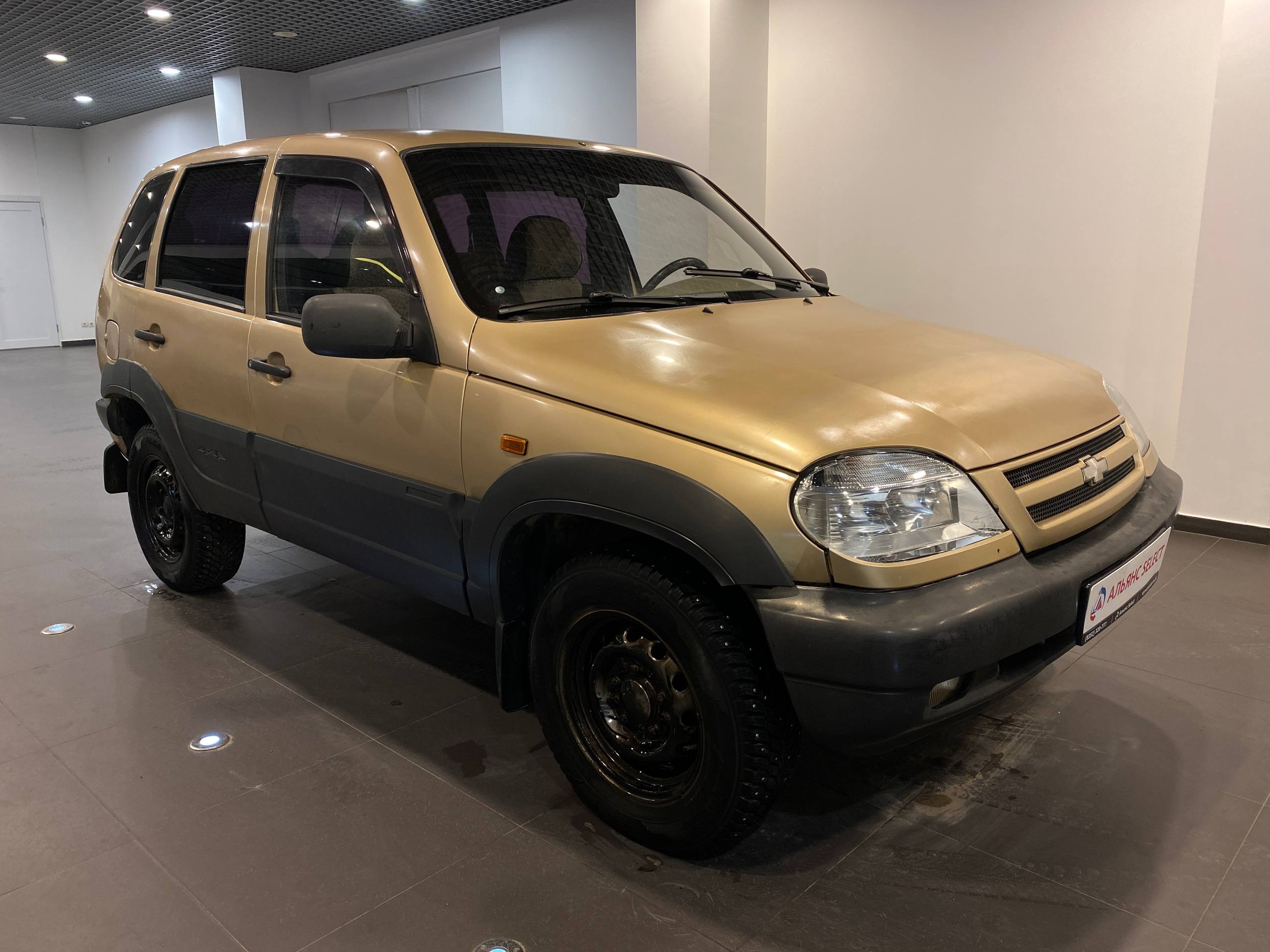 CHEVROLET NIVA