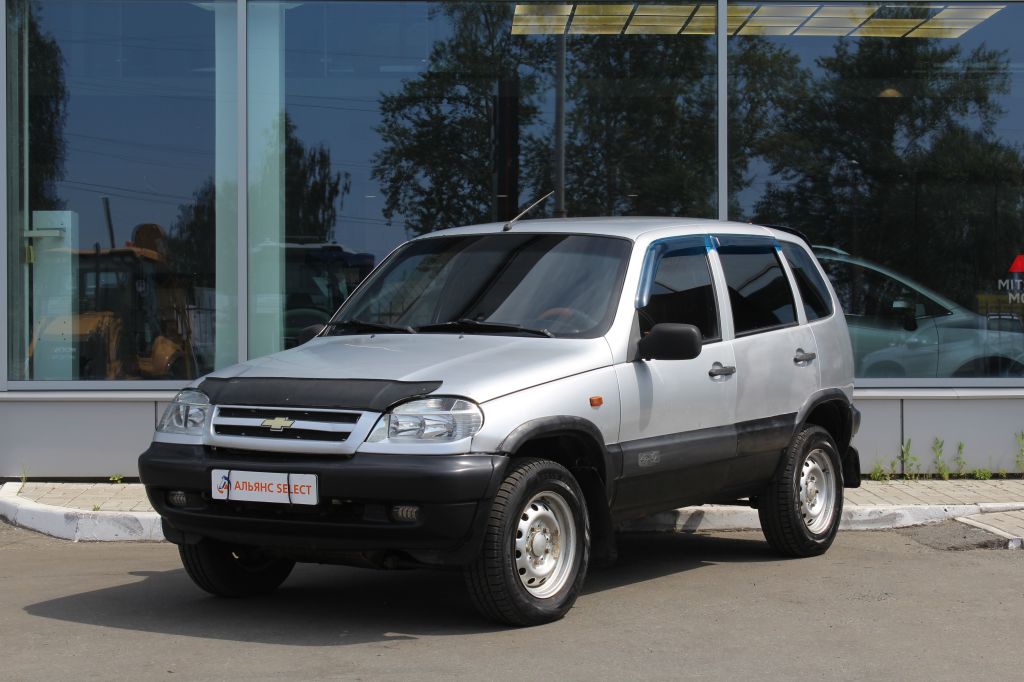 CHEVROLET NIVA