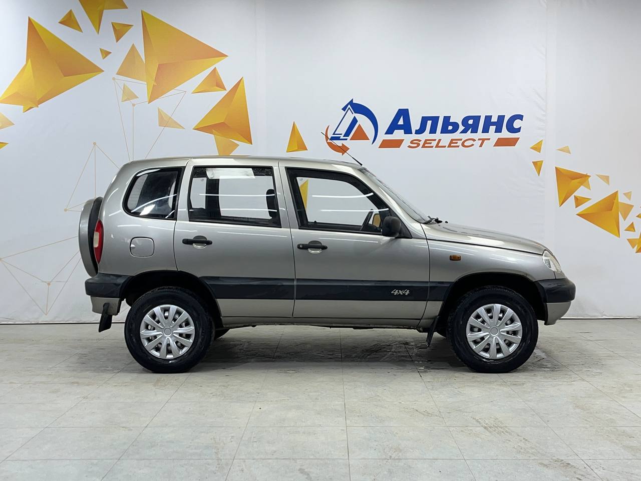 CHEVROLET NIVA